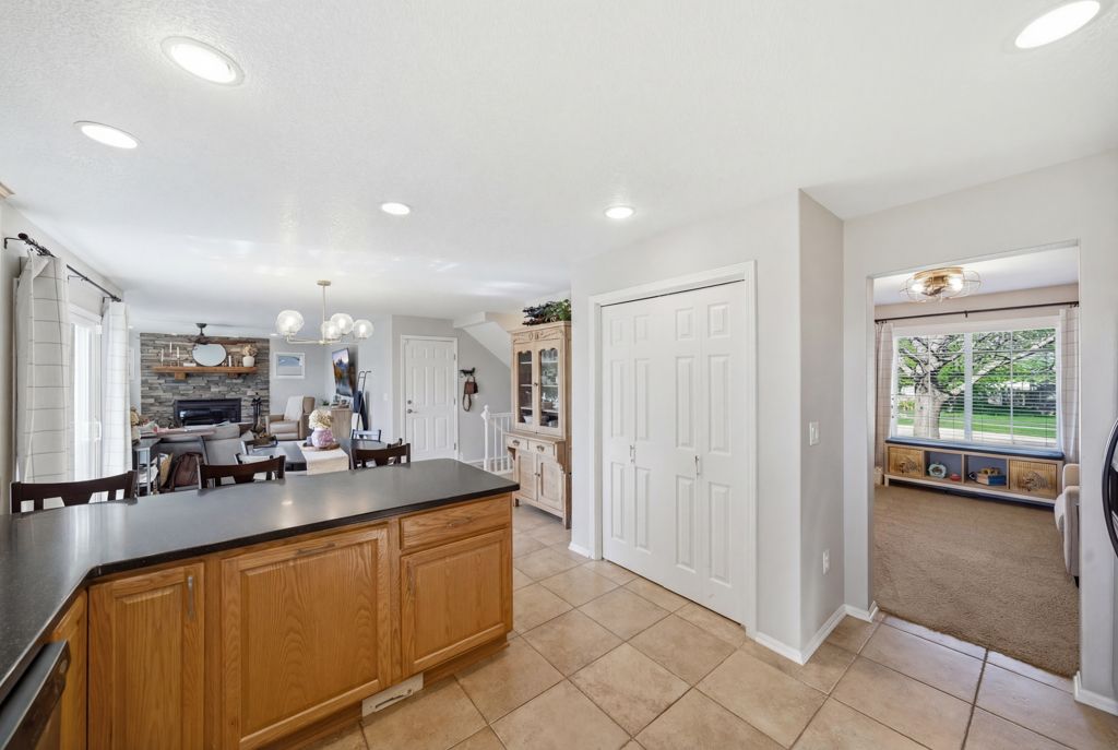 Listing Photo: 1935 SE Prairie Creek Dr, Waukee, IA 50263-9